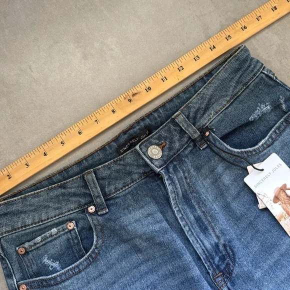 Sincerely Jules Distressed High-Rise Mom Jeans Size 11/30 NWT - Picture 10 of 12